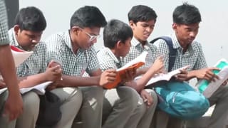 தமிழகத்தில் 10 ஆம் வகுப்பு பொதுத் தேர்வு தொடங்கியது!