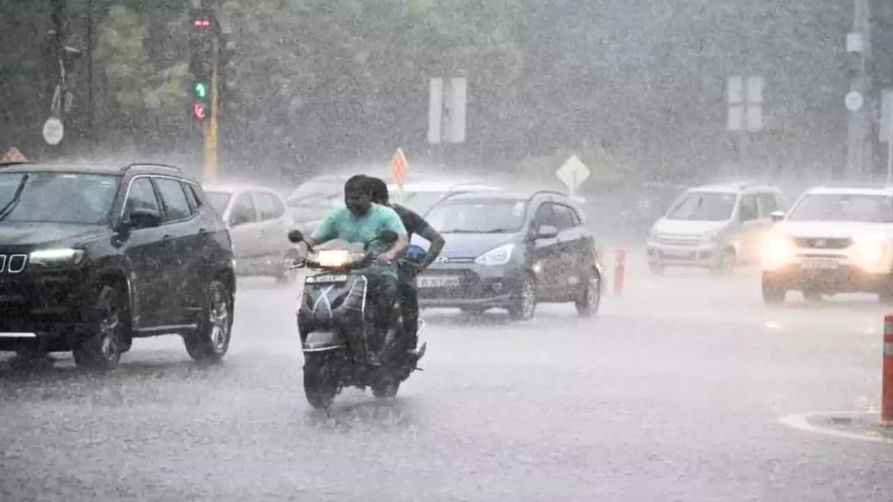 தமிழகத்தில் இங்கெல்லாம் இன்று மழை கொட்டும்.. வெயிலும் வதைக்கும்.. இன்றைய வானிலை அப்டேட்..