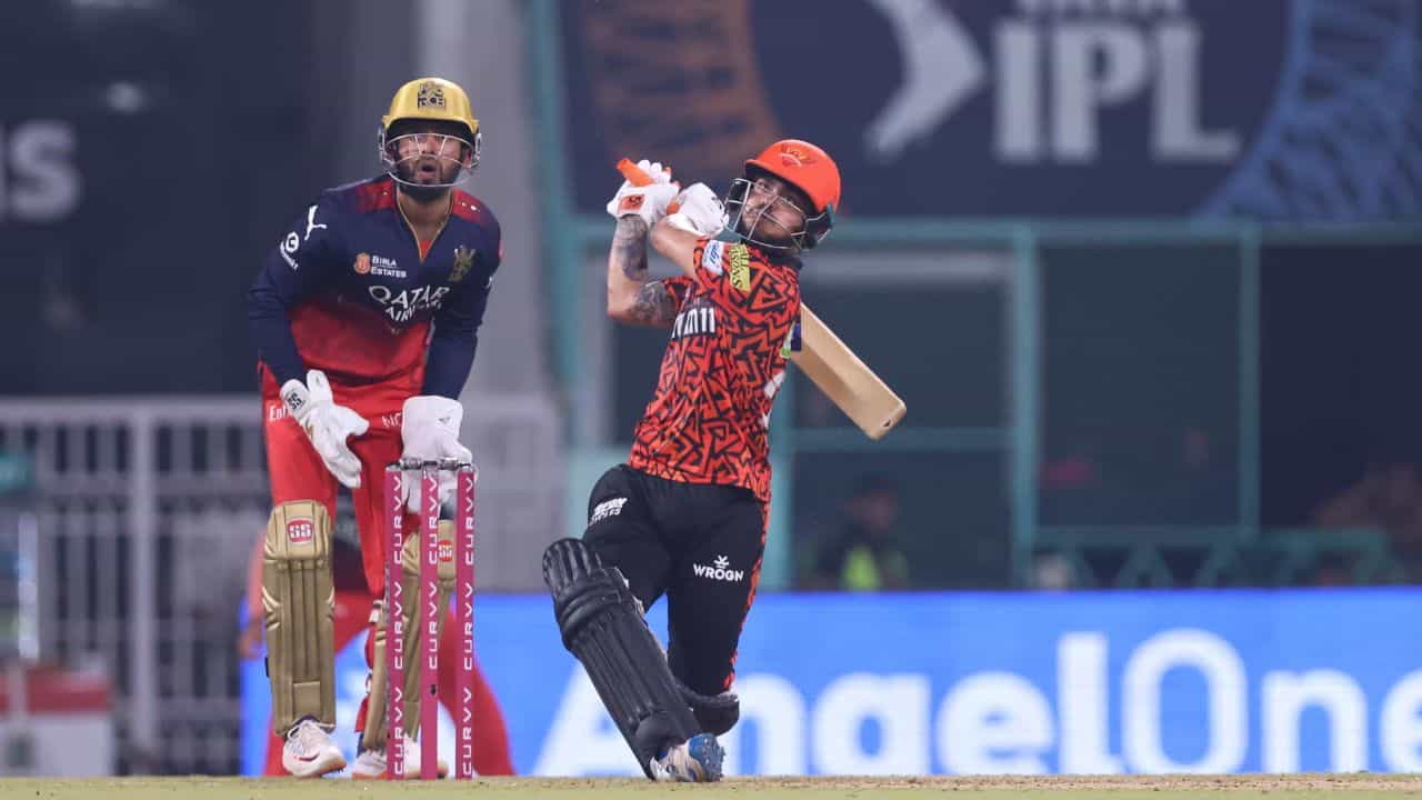 RCB vs SRH: ஐபிஎல் 2026 சீசனின் முதல் போட்டி.. பெங்களூரு vs ஹைதராபாத் போட்டியை எங்கு காணலாம்?