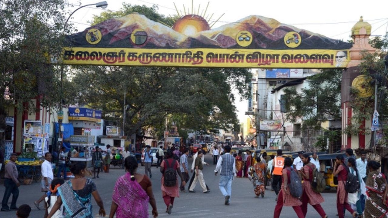 தியாகராய நகர், ஆயிரம் விளக்கு, மயிலாப்பூர், ஆலந்தூர், தாம்பரம் ஆகிய சட்டமன்றத் தொகுதிகள் இதன் எல்லைகளாக அமைந்துள்ளன. சென்னையில் அமைந்துள்ள இந்த சைதாப்பேட்டை சட்டமன்றத் தொகுதி முக்கிய மையத் தொகுதியாக பார்க்கப்படுகிறது. 2021 ஆம் ஆண்டு சட்டமன்றத் தேர்தலை எடுத்துக் கொண்டால், திமுக வேட்பாளர் மா. சுப்பிரமணியன், அதிமுக வேட்பாளரான சைதை துரைசாமியை எதிர்த்து போட்டியிட்டு கிட்டத்தட்ட 29,408 வாக்குகள் வித்தியாசத்தில் வெற்றி பெற்றார்.