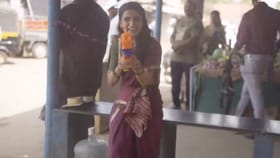 மா இண்டி பங்காரம் ஷூட்டிங் ஸ்பாட்டில் ஹோலி கொண்டாடிய சமந்தா – வைரலாகும் வீடியோ