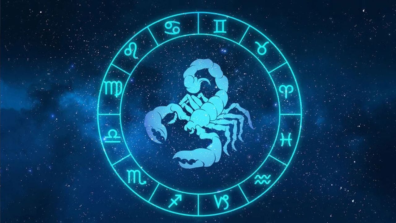 சுப காரியங்கள் மற்றும் சொத்து சேர்க்கை: இனிமேல் தான் உங்களுக்குப் பொருளாதாரம் ரீதியாகப் பொற்காலம் தொடங்குகிறது. மண்ணின் மீது ஆசை வரும், அதாவது நிலம் வாங்குவீர்கள். சொந்த வீடு கட்டும் ஆசை நிறைவேறும். கிரகப்பிரவேசம் போன்ற சுப காரியங்கள் இல்லத்தில் நடக்கும். வண்டி, வாகனங்கள் வாங்குவதற்கான யோகம் உண்டு. நகை மற்றும் சொத்துக்களைச் சேர்த்து வைக்க வேண்டும் என்ற ஆர்வம் பிறக்கும். சமூகத்தில் அந்தஸ்து உயரும்.