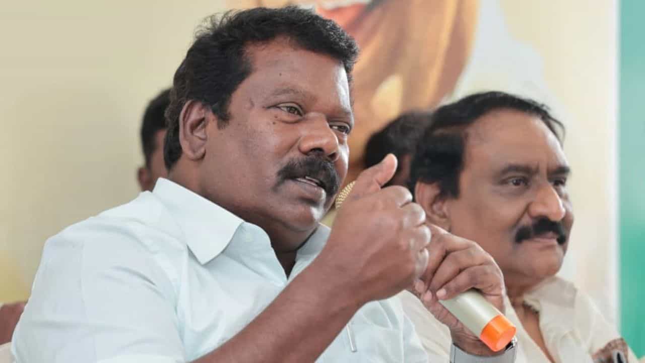 பாஜகவுடன் விஜய் கூட்டணி அமைத்தால்.. எங்கள் கூட்டணி 220 இடங்களில் வெற்றி பெறும்.. செல்வப்பெருந்தகை உறுதி