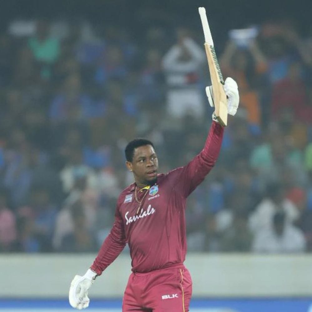 இருப்பினும், இந்த போட்டியில் ஹெட்மையர் வெறும் 12 பந்துகளில் 2 சிக்ஸர்கள் மற்றும் ஒரு பவுண்டரி உட்பட 27 ரன்கள் எடுத்து ஜஸ்பிரித் பும்ரா பந்தில் ஆட்டமிழந்தார். பும்ரா தான் விளையாடிய எட்டு டி20 போட்டிகளில் 5வது முறையாக ஹெட்மையரை அவுட்டாக்கினார் என்பது குறிப்பிடத்தக்கது.