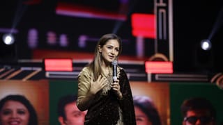 இந்திய சினிமாவின் எவர்கிரீன் ஐகான் விருதை வென்ற சிம்ரன் – வைரலாகும் நெகிழ்ச்சிப் பதிவு!