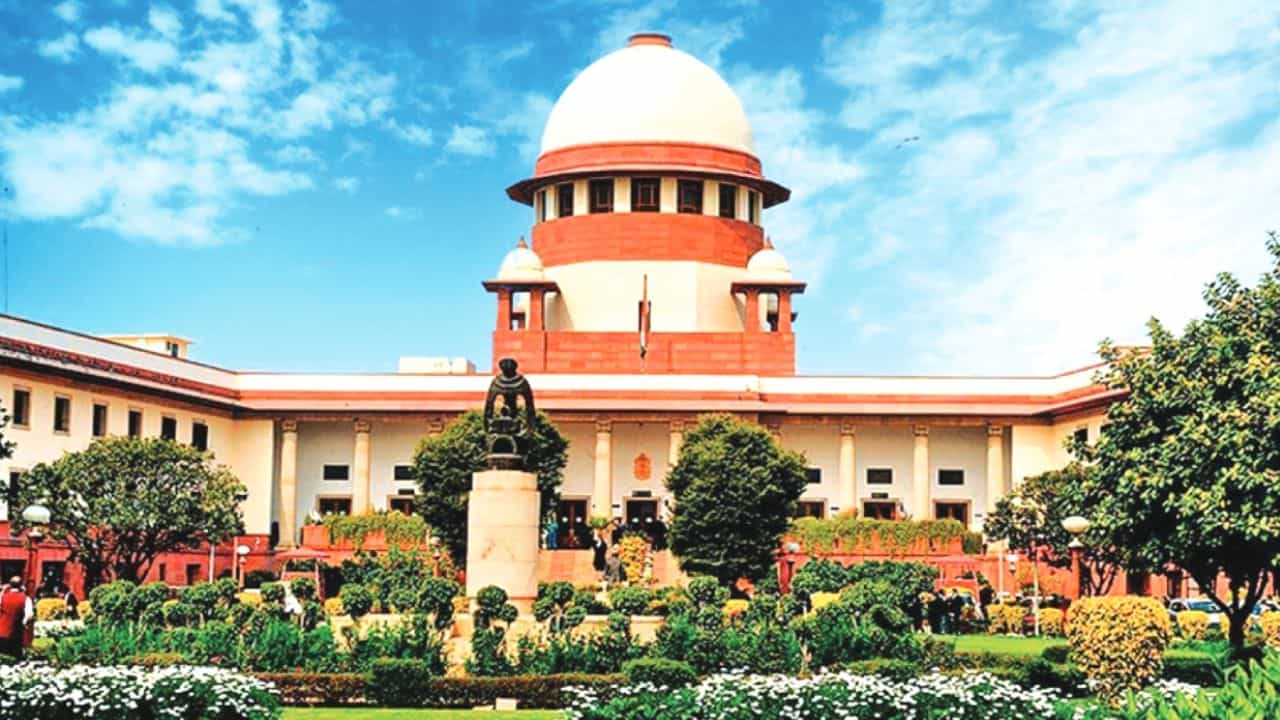 மாதவிடாய் காலத்தில் ‘கட்டாய விடுப்பு’ கோரிய வழக்கு.. உச்சநீதிமன்றம் அதிரடி கருத்து..