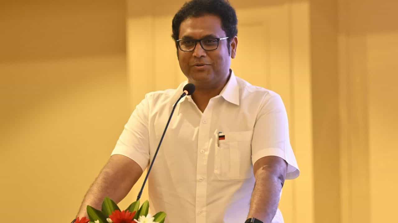 T.R.B. Rajaa Tamil Nadu Election: மன்னார்குடியில் டி.ஆர்.பி.ராஜா மும்முறை வெற்றி.. மீண்டும் வெற்றி வசமானால் அமைச்சரவையில் இடம் உறுதி? T.R.B. Rajaa Tamil Nadu Election: மன்னார்குடியில் டி.ஆர்.பி.ராஜா மும்முறை வெற்றி.. மீண்டும் வெற்றி வசமானால் அமைச்சரவையில் இடம் உறுதி?