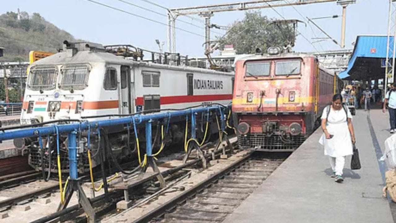 சென்னை மாநகர புறநகர் பகுதிகளில் வேகமாக வளர்ந்து வரும் முக்கிய நகர்ப்புற தொகுதிகளில் ஒன்றாக தாம்பரம் விளங்கி வருகிறது. ரயில், பேருந்து, மெட்ரோ திட்டங்கள் உள்ளிட்ட போக்குவரத்து வசதிகள் காரணமாக இந்த பகுதியில் மக்கள் தொகை வேகமாக அதிகரித்து வருகிறது.