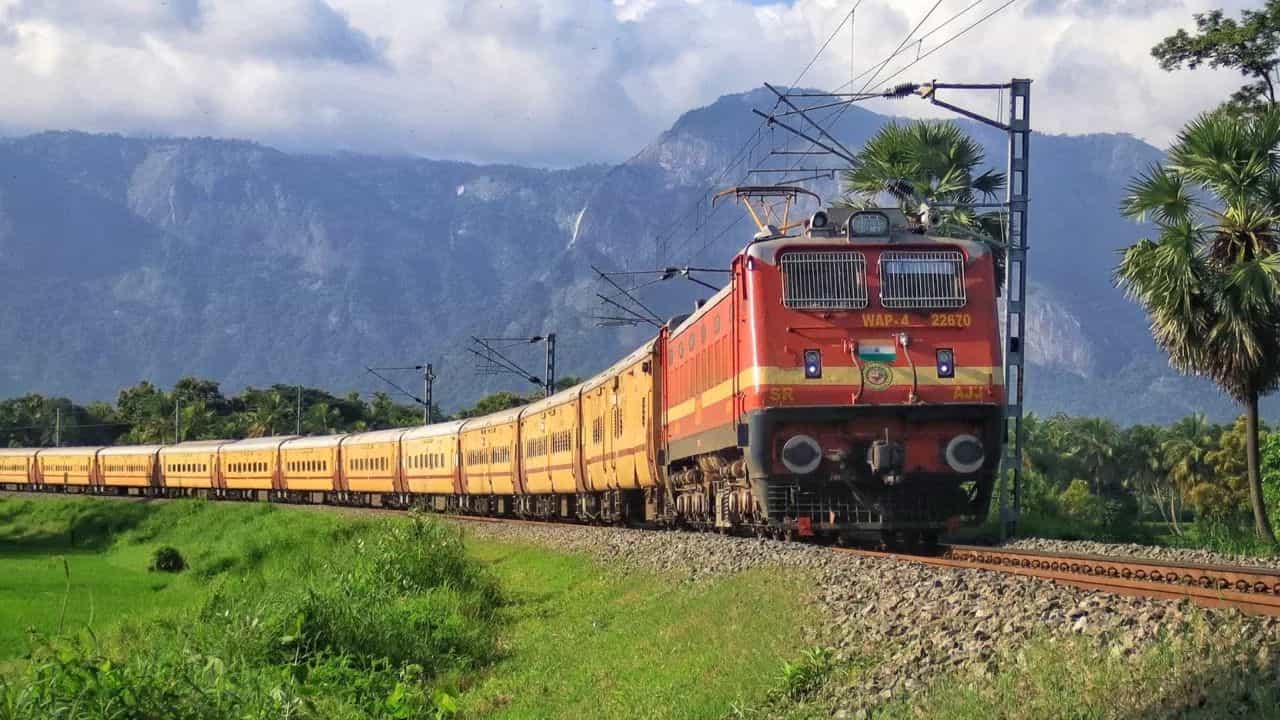 ரயில் பயணிகளுக்கு உற்சாக அறிவிப்பு:  திண்டிவனத்தில் நிற்கும் இரண்டு எக்ஸ்பிரஸ் ரெயில்கள்