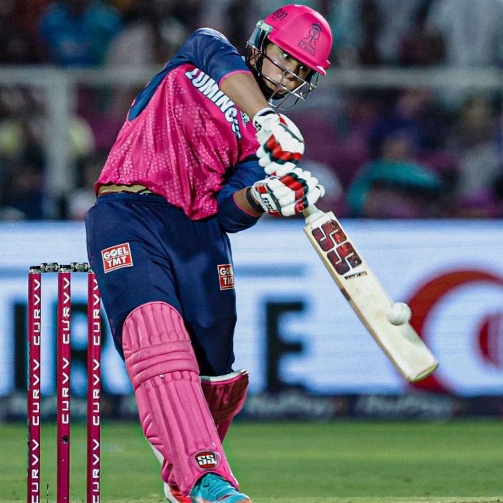 எனவே, இந்த ஐபிஎல் தொடரில் வைபவ் சூர்யவன்ஷியிடமிருந்து ஒரு அபாரமான பேட்டிங்கை காண கிரிக்கெட் ரசிகர்கள் ஆவலுடன் காத்திருக்கின்றனர். அதன்படி, கிறிஸ் கெய்லின் 175 ரன்கள் சாதனையை முறியடிப்பாரா என்பதைப் பொறுத்திருந்துதான் பார்க்க வேண்டும்.