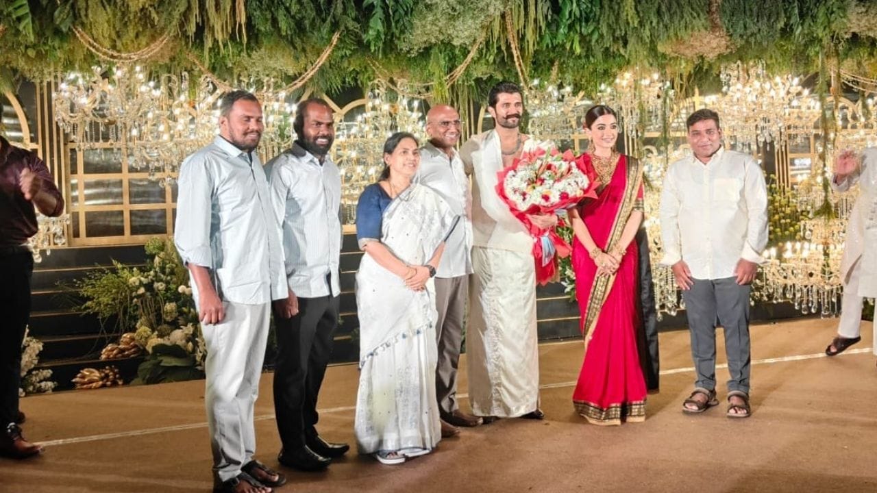 இதனையடுத்து மார்ச் 4, 2026 அன்று  இரவு ஹைதராபாத்தில் வரவேற்பு நிகழ்ச்சியை ஏற்பாடு செய்தனர். பல திரைப்பட பிரபலங்கள் மற்றும் அரசியல் பிரமுகர்கள் விழாவில் கலந்து கொண்டனர்.