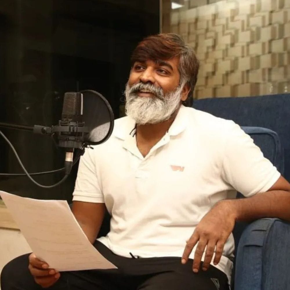 மேலும் பேசிய அவர், நீங்கள் ஒன்று கொடுத்தால் ஏ.ஐ ஒன்று தரும். அது சரியா?, தவறா? என நமக்கு தான் தெரியும். ஏ.ஐ பயன்படுத்தி நீங்கள் வெற்றிகண்டால் நீங்க அதிஷ்டசாலிதான். அது உங்களின் அதிஷ்டம் காரணமாக இருக்காளா?, ஆனால் அது எல்லா நேரங்களிலும் நடக்காது என்று அதில் அவர் தெரிவித்துள்ளார்.