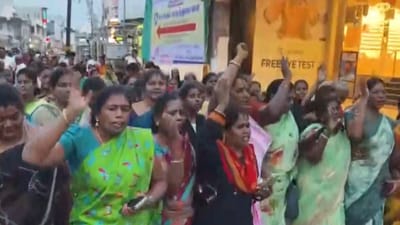 சி.வி.சண்முகத்திற்கு எதிராக முழக்கம் எழுப்பிய பெண்கள் அமைப்பினர்!