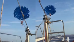 Viral Video : பாராசெய்லிங் செய்யும்போது கயிறு அறுந்து விழுந்த நபர்.. பரபரப்பு வீடியோ!