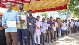 கடைசி கட்டத்தில் 2026 தேர்தல்.. மாலை 5மணி நிலவரப்படி 82.24% வாக்குப்பதிவு.....