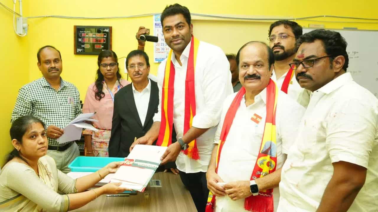 ஆதவ் அர்ஜுனா வேட்பு மனு பரிசீலனை நிறுத்தி வைப்பு.. தவெகவுக்கு வந்தது புதிய சிக்கல்!! ஆதவ் அர்ஜுனா வேட்பு மனு பரிசீலனை நிறுத்தி வைப்பு.. தவெகவுக்கு வந்தது புதிய சிக்கல்!!