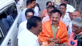 தல்லாகுளத்தில் மதுரை வடக்கு சட்டமன்ற தொகுதி வேட்பாளர் சரவணன் வாக்கு சேகரிப்பு...