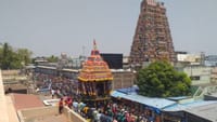 பக்தர் வெள்ளத்தில் மிதக்கும் சமயபுரம் மாரியம்மன் திருத்தேர்..!...