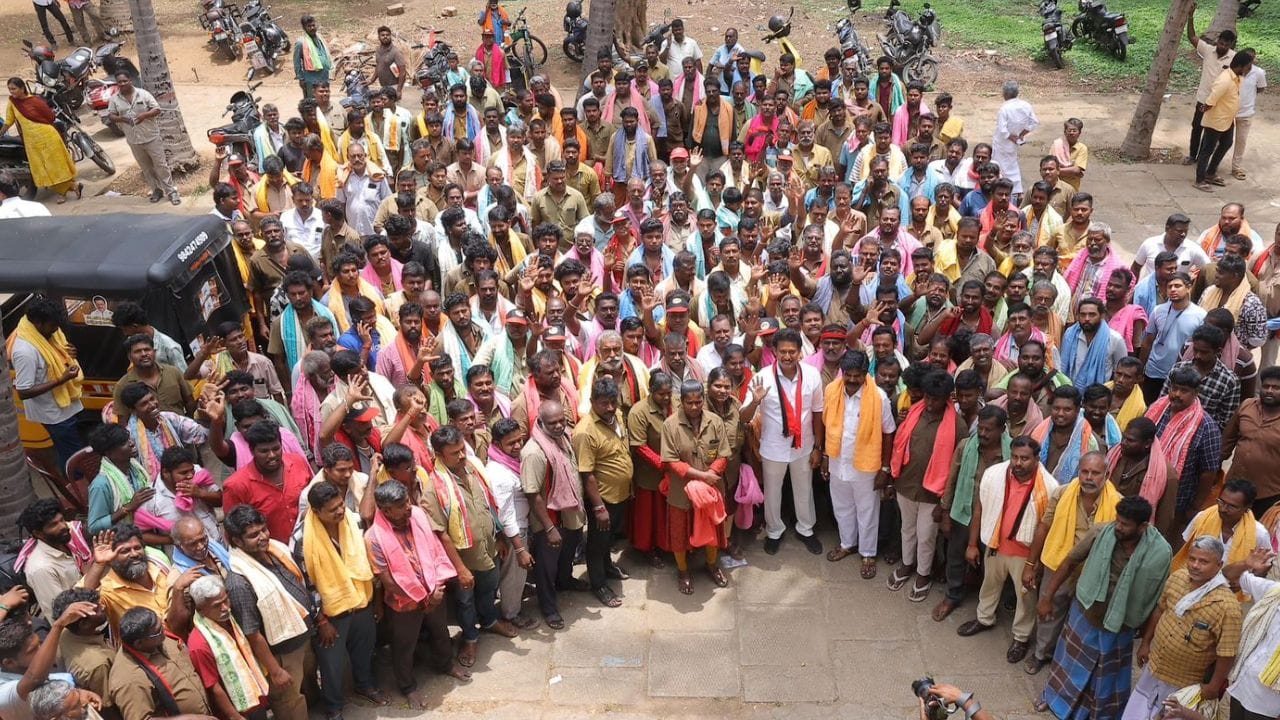 அவரைத் தொடர்ந்து நூற்றுக்கணக்கான ஆட்டோ ஓட்டுநர்கள் பேரணியாகச் சென்ற காட்சி திருச்சியின் முக்கியச் சாலைகளை ஸ்தம்பிக்க வைத்தது. "தொழிலாளர் வர்க்கத்தின் ஒருவனாக அவர்களது குறைகளைக் கேட்டறியவே இந்த ஆட்டோ பயணம்" மேற்கொண்டதாக அன்பில் மகேஷ் தனது எக்ஸ் தளத்தில் புகைப்படங்களுடன் பதிவிட்டுள்ளார்.