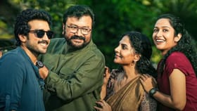 அப்பா – மகன் இடையே இருக்கும் ஈகோ… இறுதியில் வென்றது யார்? மலையாள சினிமாவில் வெளியாகி உள்ள ஆஷகள் ஆயிரம் படம் எப்படி இருக்கு? விமர்சனம் இதோ!...