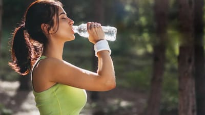 கோடை காலத்தில் எவ்வளவு தண்ணீர் குடிக்க வேண்டும்..?