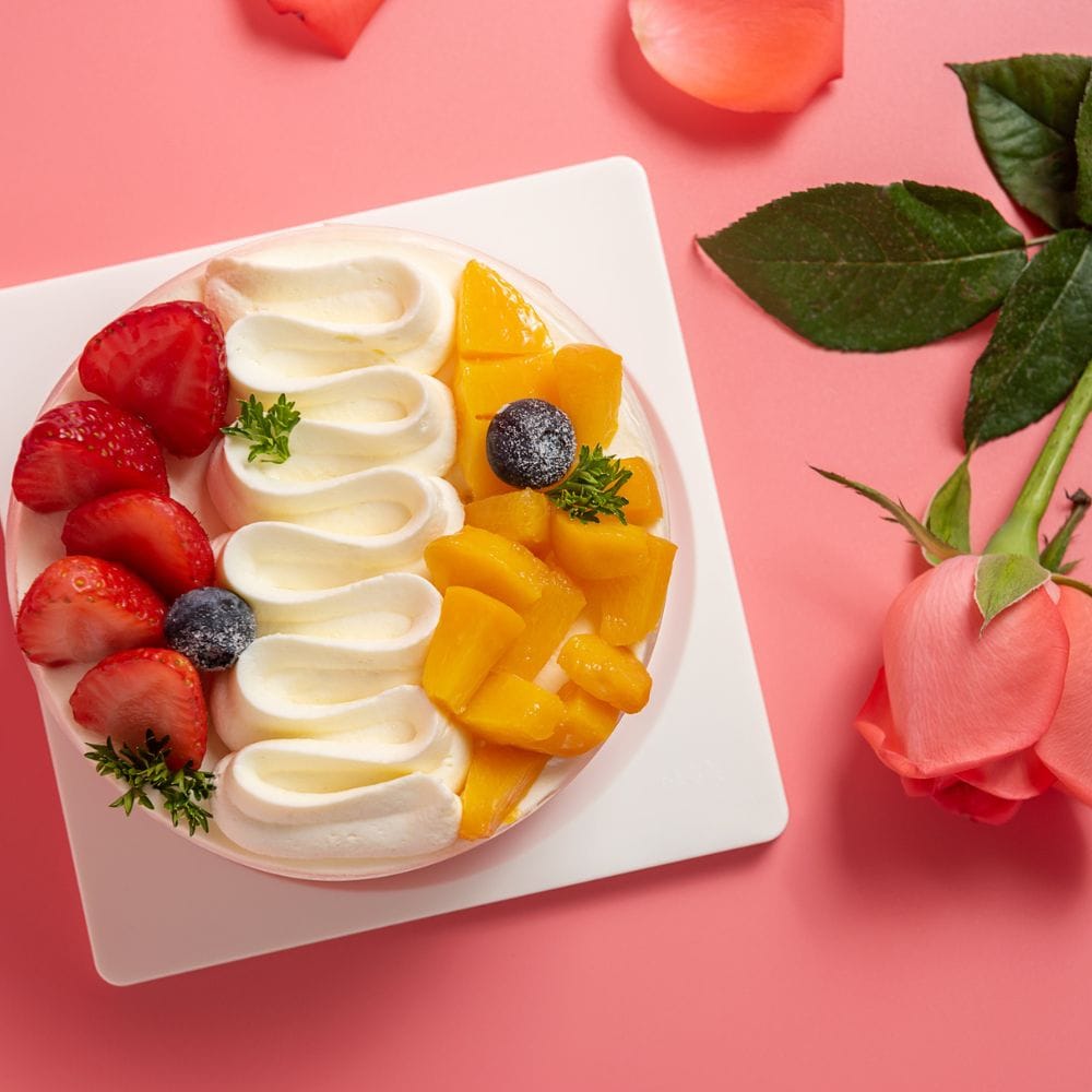 மன அழுத்தம் மற்றும் உடல் குளிர்ச்சி: இதில் சேர்க்கப்படும் ரோஸ் எசென்ஸ் மன அழுத்தத்தைக் குறைப்பதுடன், கோடை காலத்திற்கு ஏற்றவாறு உடலுக்குத் தேவையான குளிர்ச்சியைத் தருகிறது.