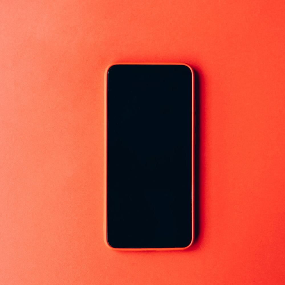 அதிக செல்ஃபோன் பயன்பாடு உடல் செயல்பாடுகளை குறைக்கிறது.
வெளியில் செல்லாமல் வீட்டில் இருப்பது அதிகரிக்கிறது.
இதனால் உடற்பயிற்சி குறைந்து ஆரோக்கியம் பாதிக்கிறது.
மன உற்சாகமும் குறைகிறது.