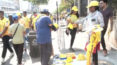 எம்.ஏ சிதம்பரம் மைதானத்தின் முன்பு திரண்ட ஆதராவளர்கள்!