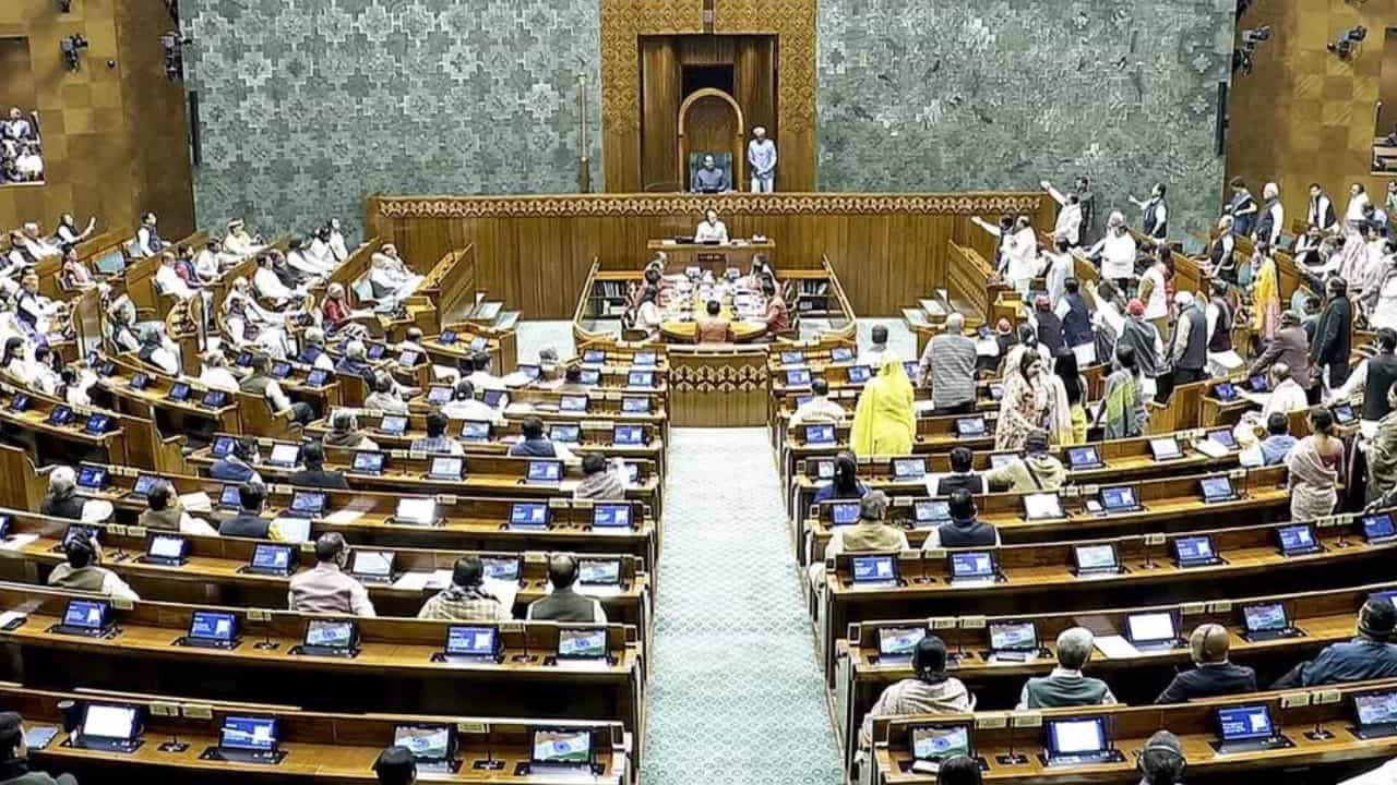 தொகுதி மறுவரையறை மசோதா 2026: புதிய தொகுதி எண்ணிக்கைகள் என்ன சொல்கிறது..