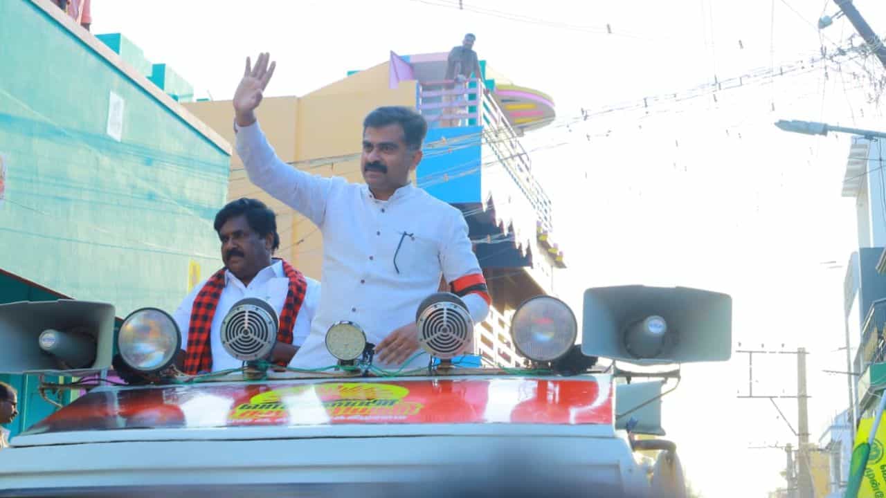 முதல்வர் ஸ்டாலின் தலைமையில் அதிக முதலீடுகள் ஈர்க்கப்பட்டுள்ளது.. மீண்டும் திராவிட மாடல் அரசு தான் அமையும் - துரை வைகோ.. முதல்வர் ஸ்டாலின் தலைமையில் அதிக முதலீடுகள் ஈர்க்கப்பட்டுள்ளது.. மீண்டும் திராவிட மாடல் அரசு தான் அமையும் - துரை வைகோ..