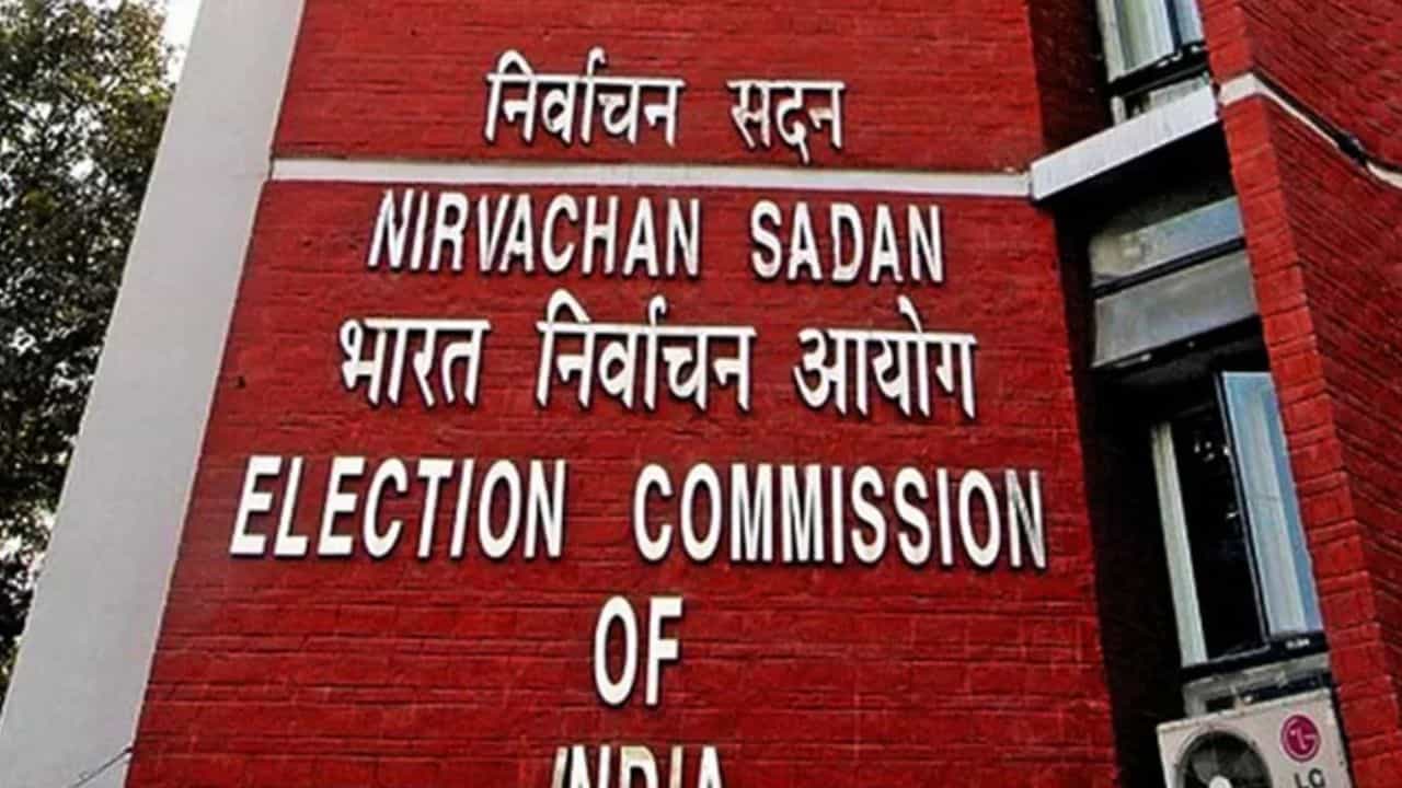 முதலில் தபால் வாக்குகள் - வாக்கு எண்ணும் வழிமுறைகளை வெளியிட்டது தேர்தல் ஆணையம்!