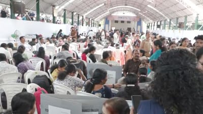 வாக்குச்சாவடி மையங்களுக்கு அனுப்பி வைக்கப்பட்ட EVM இயந்திரங்கள்!