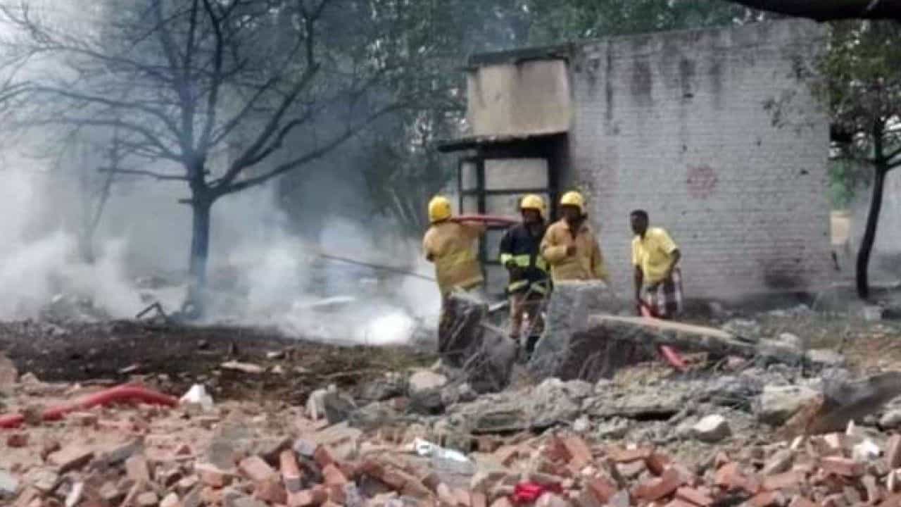 தேனி: பட்டாசு ஆலையில் ஏற்பட்ட வெடி விபத்து.. இரண்டு தொழிலாளர்கள் உயிரிழந்த சோகம்..