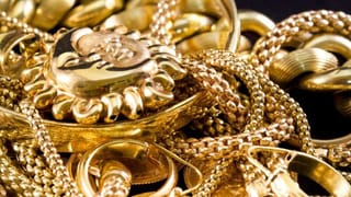 நகைப்பிரியர்களுக்கு இனிப்பான செய்தி.. சென்னையில் தங்கம் விலை குறைந்தது.. இன்றைய நிலவரம் என்ன?