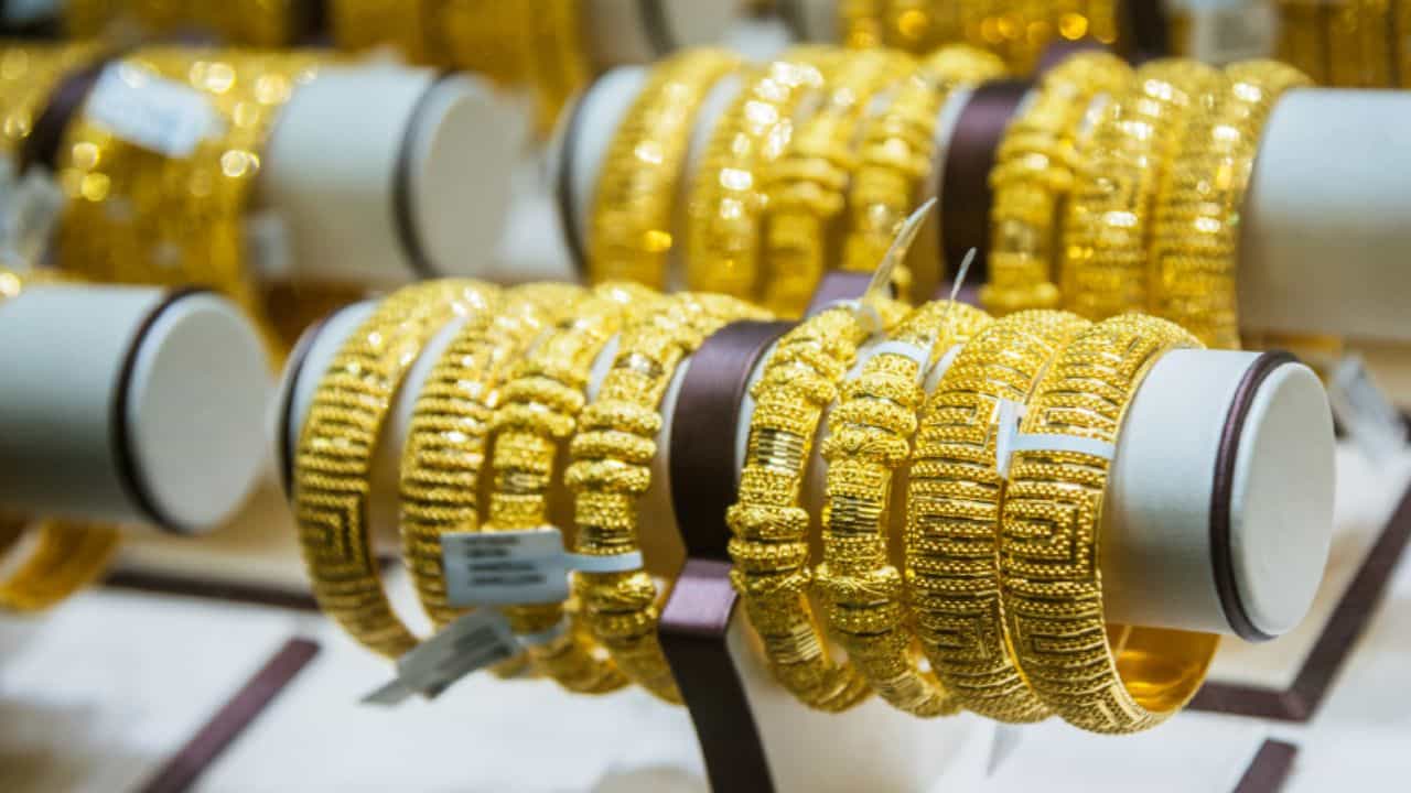 தங்கம் விலை கிடுகிடுவென உயர்வு.. ஒரு சவரனுக்கு இவ்வளவா?.. இன்றைய நிலவரம்!! தங்கம் விலை கிடுகிடுவென உயர்வு.. ஒரு சவரனுக்கு இவ்வளவா?.. இன்றைய நிலவரம்!!