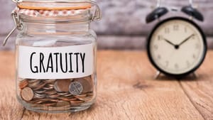 ஒரு ஆண்டு பணியாற்றினாலே கிராஜுவிட்டி தொகை கிடைக்கும் – இந்த விதி யாருக்கு பொருந்தும்?