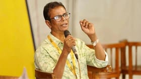 மீண்டும் பள்ளிக்கு போகலாம்… 68 வயதில் 7-ம் வகுப்பு தேர்வு எழுதிய பிரபல மலையாள நடிகர்!...