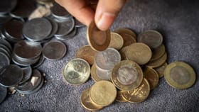 வெறும் ரூ.50 முதலே முதலீடு செய்யலாம்.. இந்த திட்டங்களை நோட் பண்ணுங்க!...