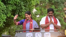 கடையநல்லூரில் மதிமுக வேட்பாளருக்கு ஆதரவாக பிரச்சாரம் செய்த எம்.பி கனிமொழி.. பேசியது என்ன?...