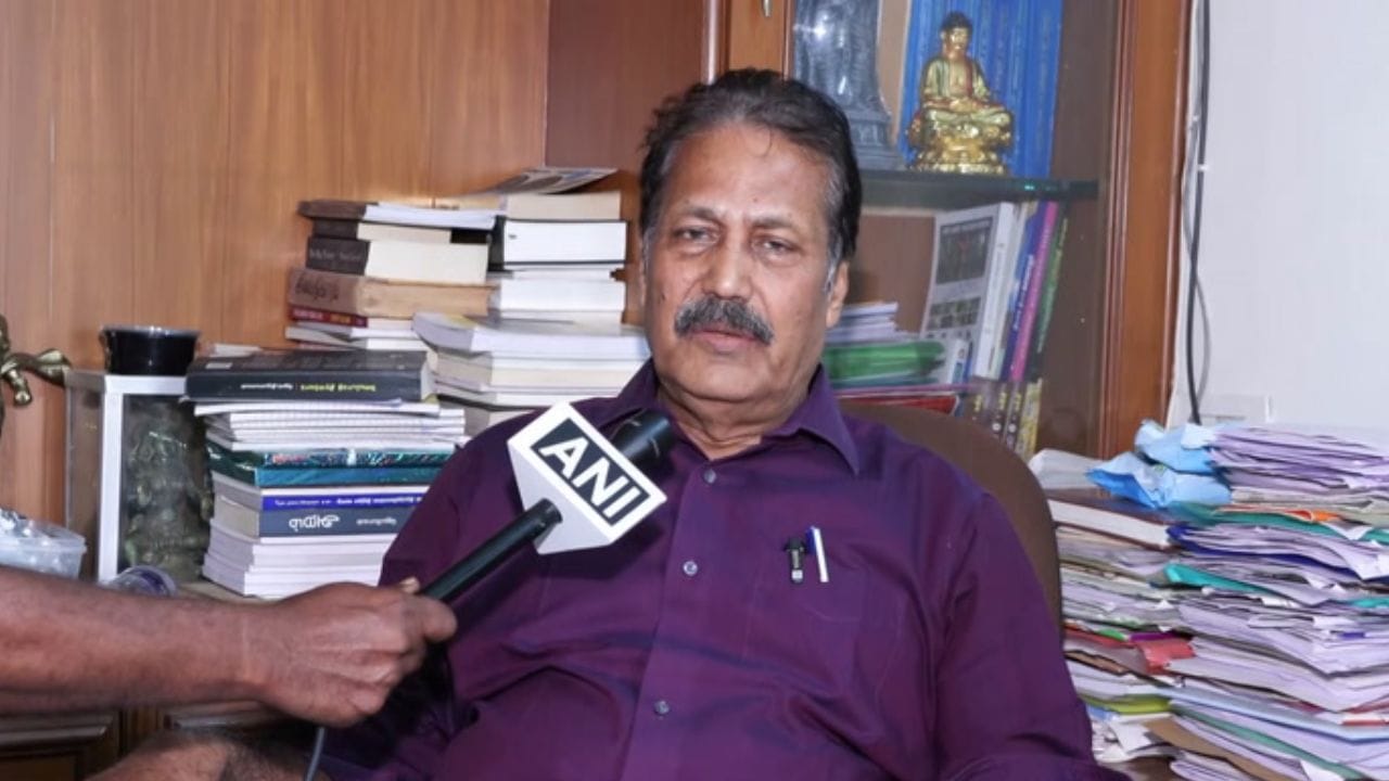 வாக்காளர்களுக்கு பணம் கொடுக்கப்பட்டதாக கிருஷ்ணசாமி பேச்சு