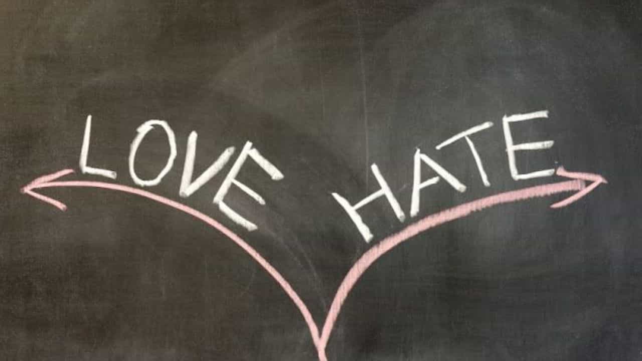 வெறுப்பே இல்லாமல் ஒருவர் மீது அன்பு காட்ட முடியுமா..? அது சாத்தியமா? வெறுப்பே இல்லாமல் ஒருவர் மீது அன்பு காட்ட முடியுமா..? அது சாத்தியமா?