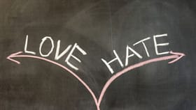 வெறுப்பே இல்லாமல் ஒருவர் மீது அன்பு காட்ட முடியுமா..? அது சாத்தியமா?...