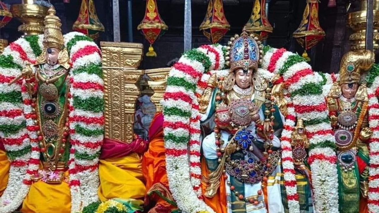 மதுரையில் ஆறு மாதங்கள் மீனாட்சியின் ஆட்சியும், மீதமுள்ள ஆறு மாதங்கள் சிவபெருமானின் ஆட்சியும் நடைபெறுவதாக ஐதீகம். சிவபெருமான் தனது 64 திருவிளையாடல்களை நிகழ்த்திய இந்தத் திருத்தலம் மிகவும் புண்ணியம் வாய்ந்தது. இந்த ஆண்டு மீனாட்சி சுந்தரேஸ்வரர் திருக்கல்யாணம் ஏப்ரல் 28, 2026 செவ்வாய்க்கிழமை அன்று நடைபெறுகிறது. தாலிச் சரடு மாற்ற நல்ல நேரம்: காலை 8:35 மணி முதல் 8:59 மணி வரை. இந்தச் சுப நேரத்தில் அம்மனின் திருக்கல்யாண வைபவம் நடைபெறும் போது பெண்கள் தாலிச் சரடை மாற்றிக் கொள்வது மிகவும் விசேஷமானது.