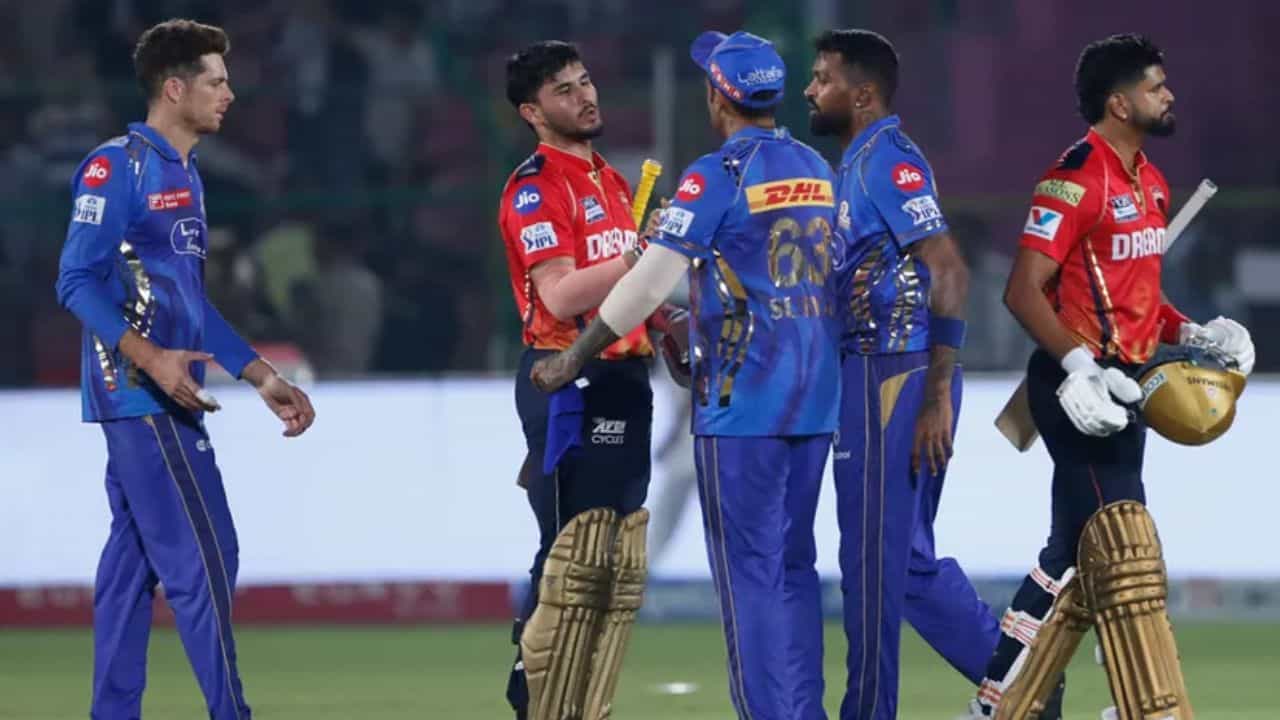 IPL 2026: தோல்வியே இல்லாத பஞ்சாப்.. வெற்றிக்காக போராடும் மும்பை.. இன்றைய போட்டி யாருக்கு சாதகம்? IPL 2026: தோல்வியே இல்லாத பஞ்சாப்.. வெற்றிக்காக போராடும் மும்பை.. இன்றைய போட்டி யாருக்கு சாதகம்?
