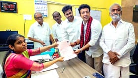 சூடுபிடிக்கும் தேர்தல் களம்.. வாக்கு சேகரிப்பில் திமுக வேட்பாளர் கார்த்திக் மோகன்.....