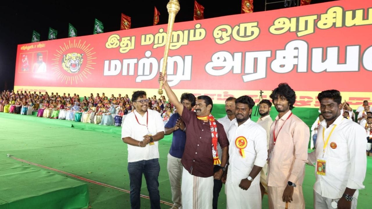 “படிக்காவிட்டாலும் அரசு வேலை, 5 இடங்களில் தலைநகரம்”.. சீமானின் புதிய தேர்தல் முழக்கம்..