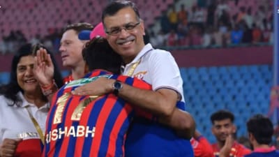 தோல்வியால் துவண்ட ரிஷப் பண்ட்.. கோயங்கா செய்த செயலால் வியப்பு!