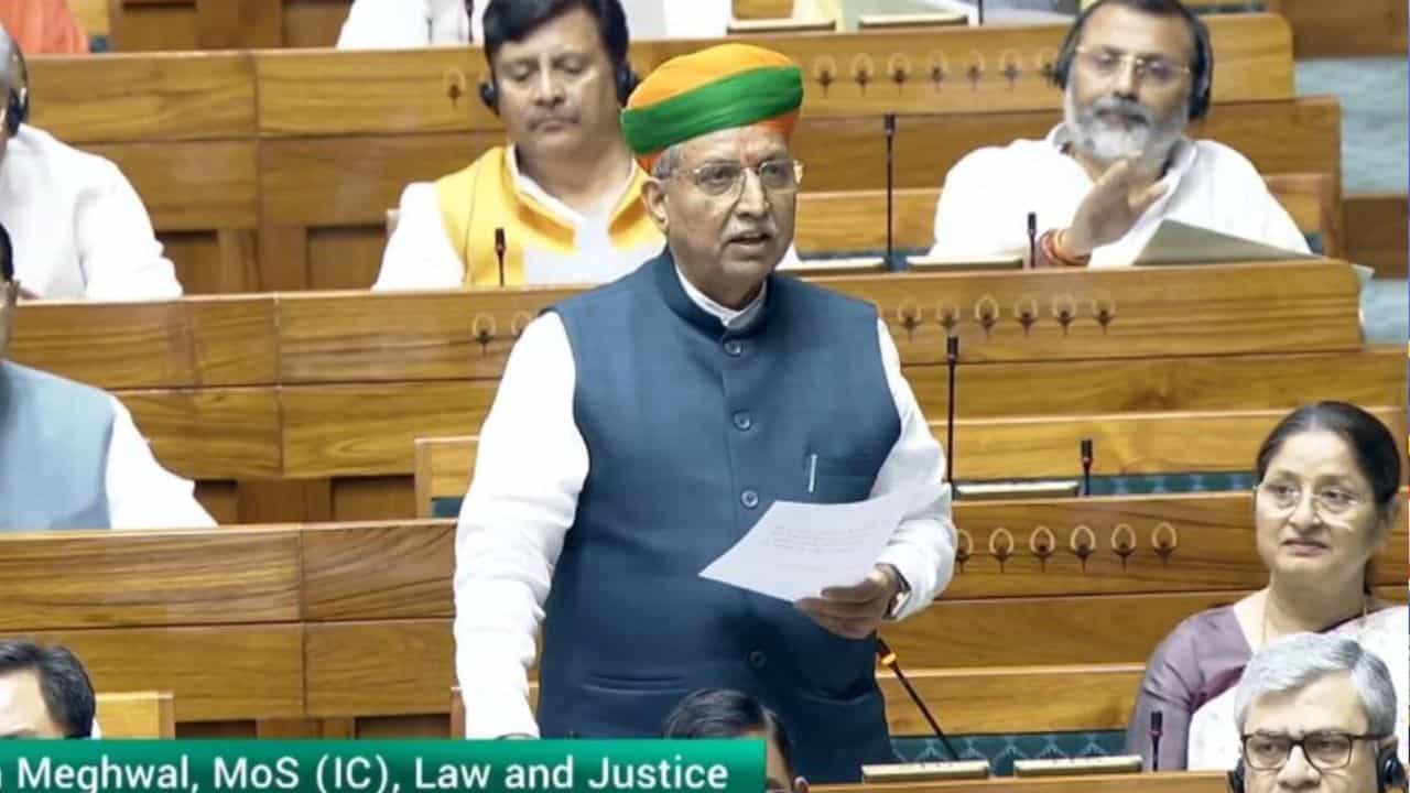 எந்த மாநிலத்தின் உரிமையும் பறிபோகாது.. தொகுதி மறுவரையறை விவகாரத்தில் மத்திய அமைச்சர் உறுதி! எந்த மாநிலத்தின் உரிமையும் பறிபோகாது.. தொகுதி மறுவரையறை விவகாரத்தில் மத்திய அமைச்சர் உறுதி!