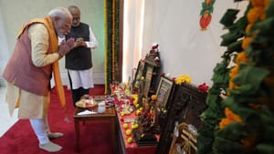 டெல்லியில் பிரதமர் மோடி தமிழ் புத்தாண்டு கொண்டாட்டம்.. டெல்லியில் பிரதமர் மோடி தமிழ் புத்தாண்டு கொண்டாட்டம்..