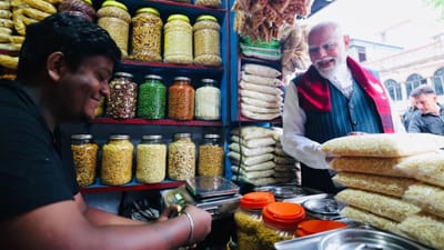 100 மில்லியன் வியூஸ்! சாலையோர கடையில் உணவு சாப்பிட்ட பிரதமர்